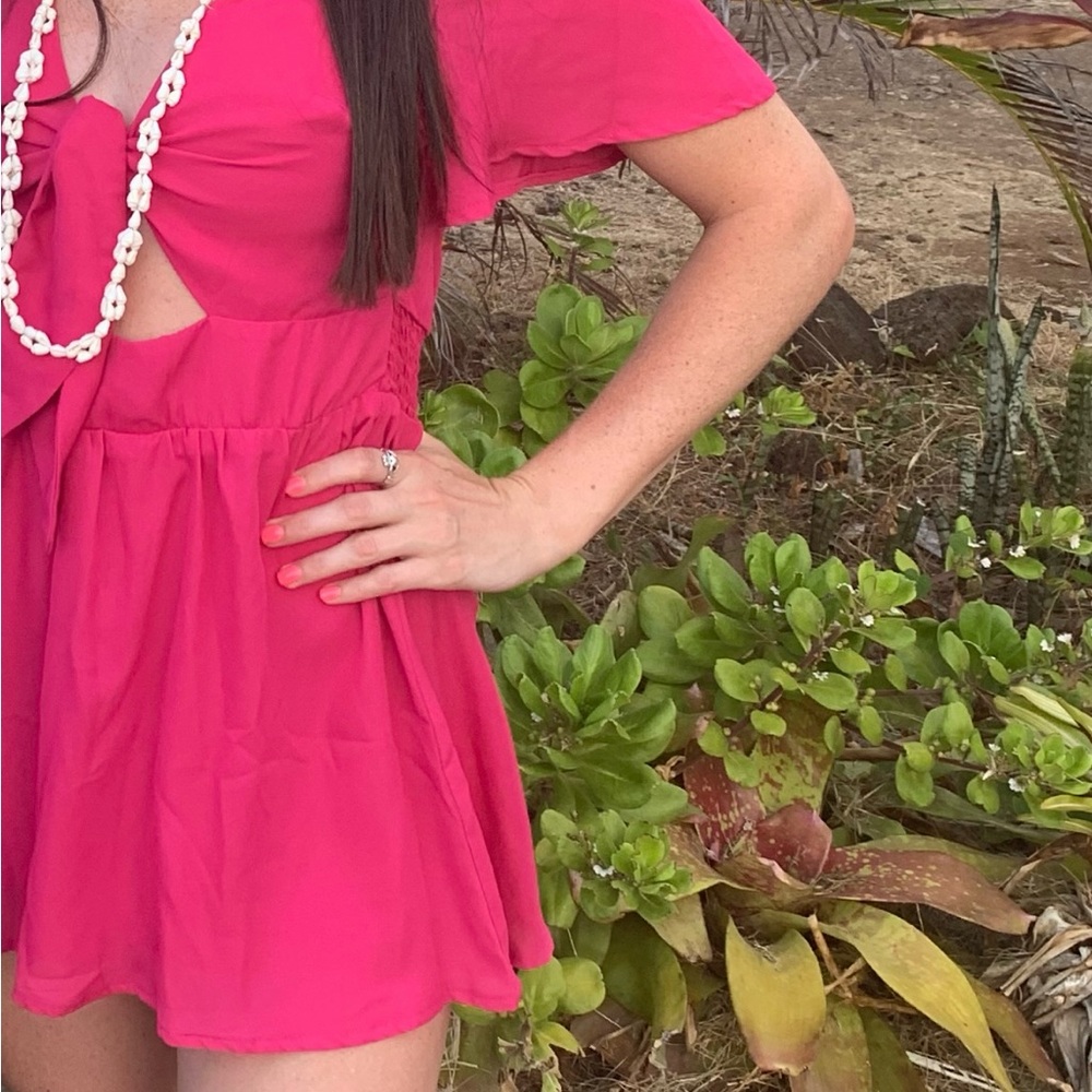 Pink lily romper. Great for a vacation!